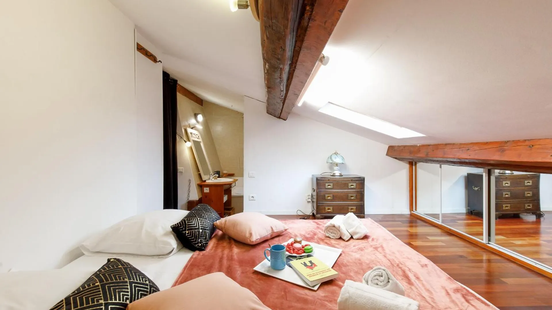 Apartment Coup De Coeur Yourhosthelper Cannes