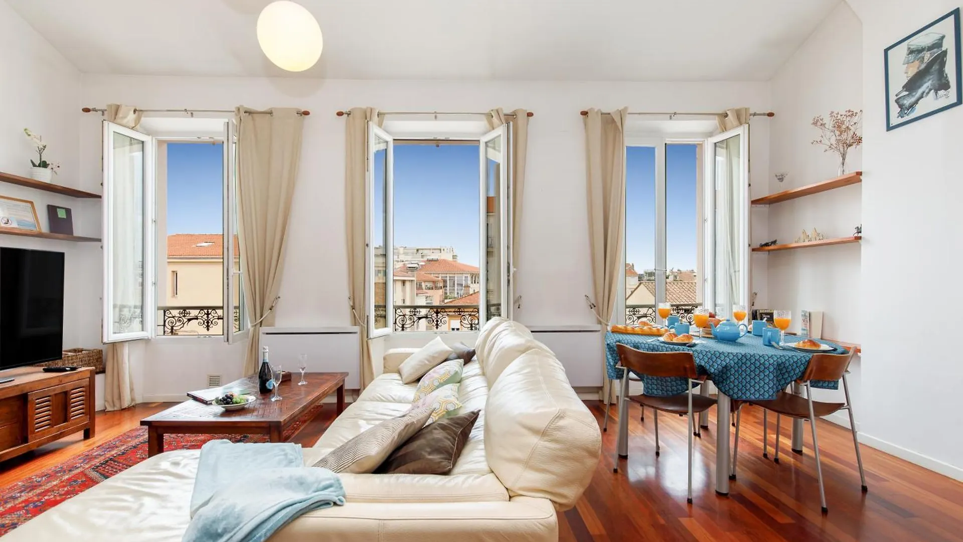 Coup De Coeur Yourhosthelper location